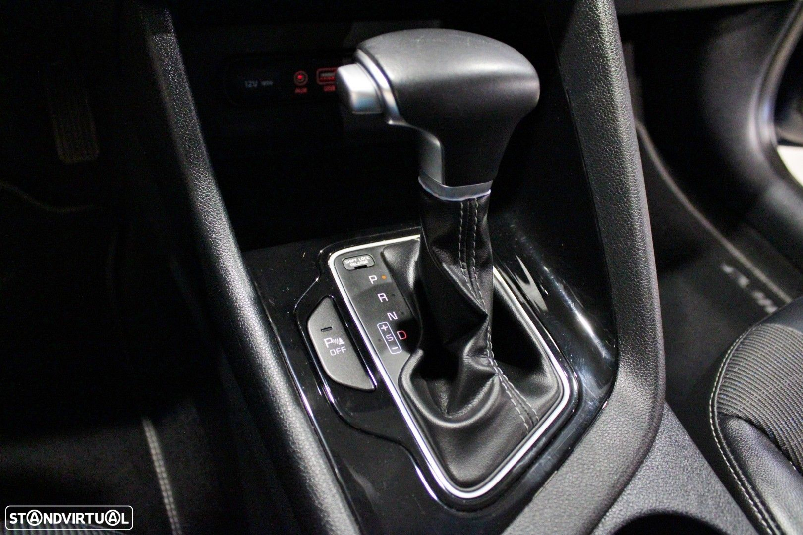 Kia Niro 1.6 GDi HEV Urban - 23