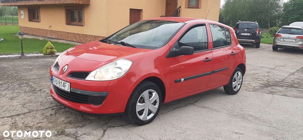 Renault Clio - 12