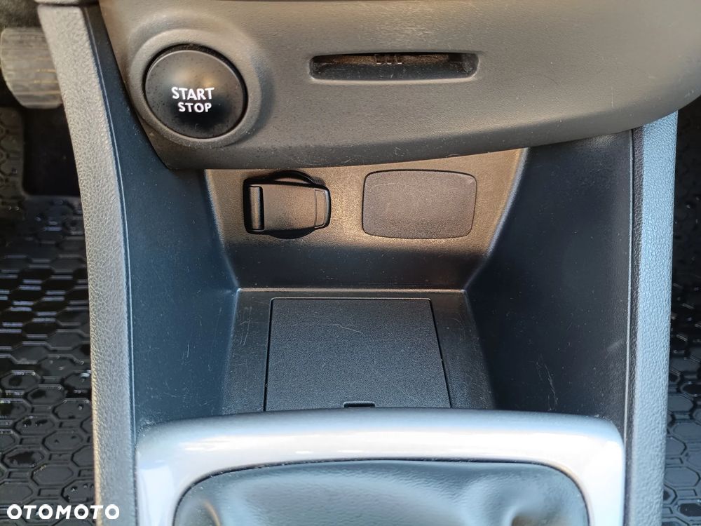 Renault Clio 0.9 Energy TCe Limited - 32