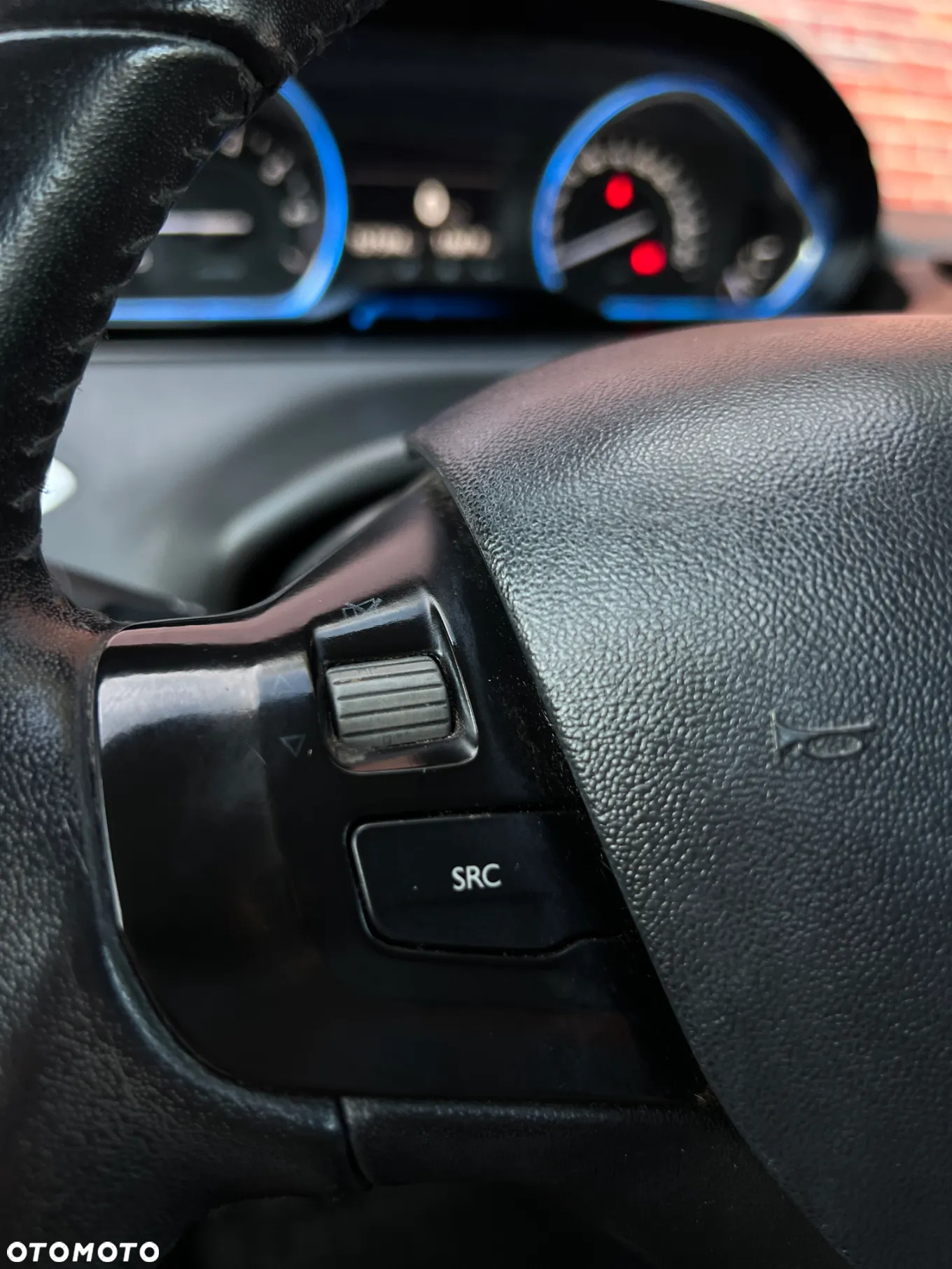 Peugeot 208 1.6 THP Allure - 22