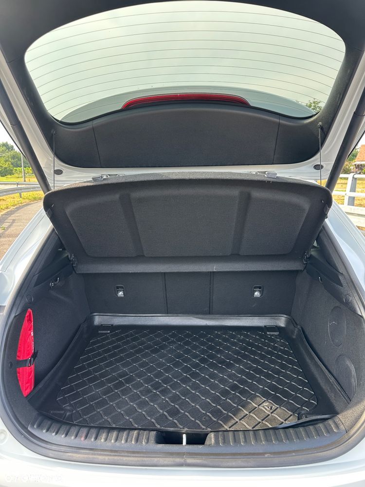 Kia XCeed - 17
