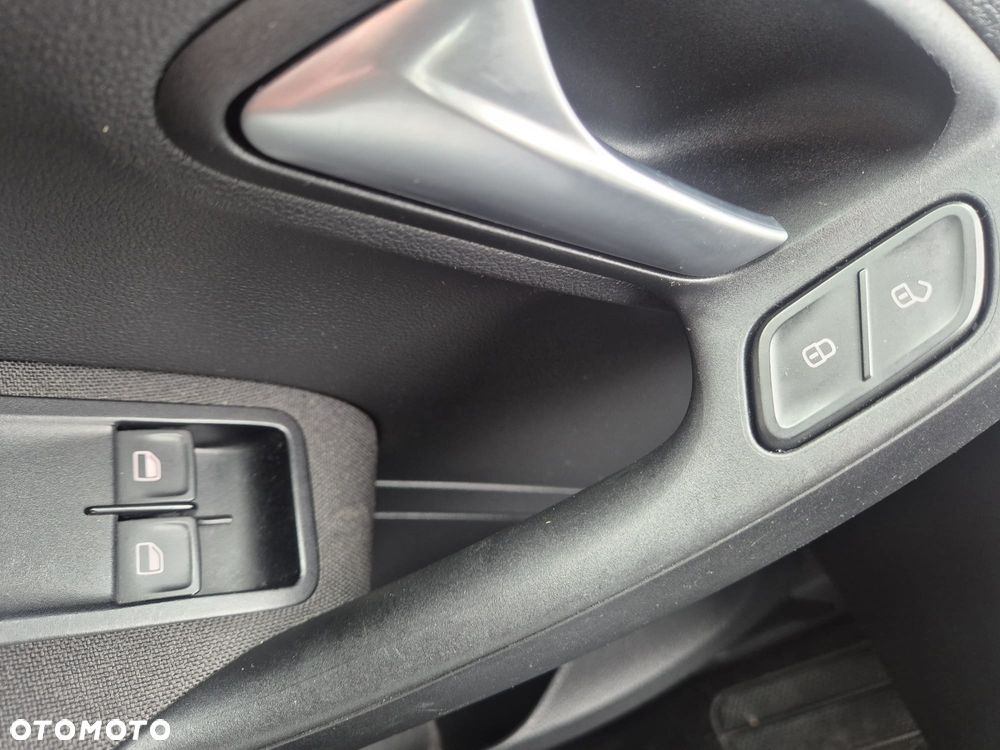 Volkswagen Polo - 17