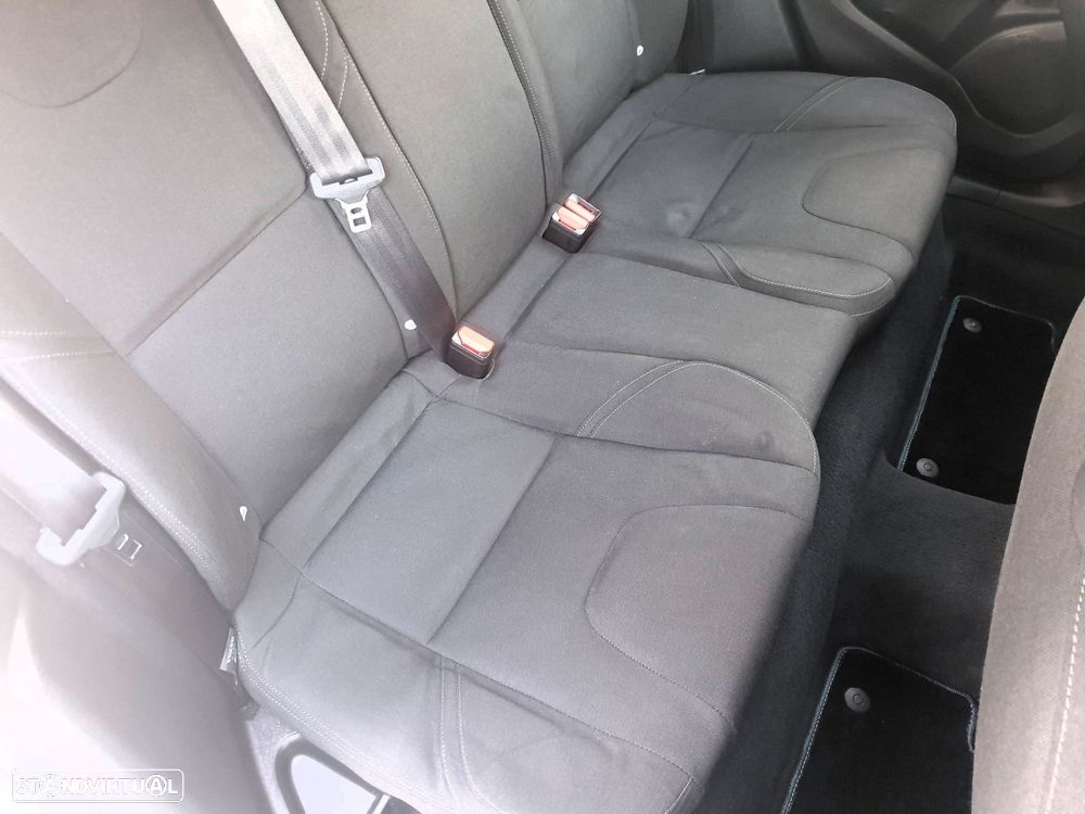 Volvo V40 1.6 D2 Eco Kinetic - 37