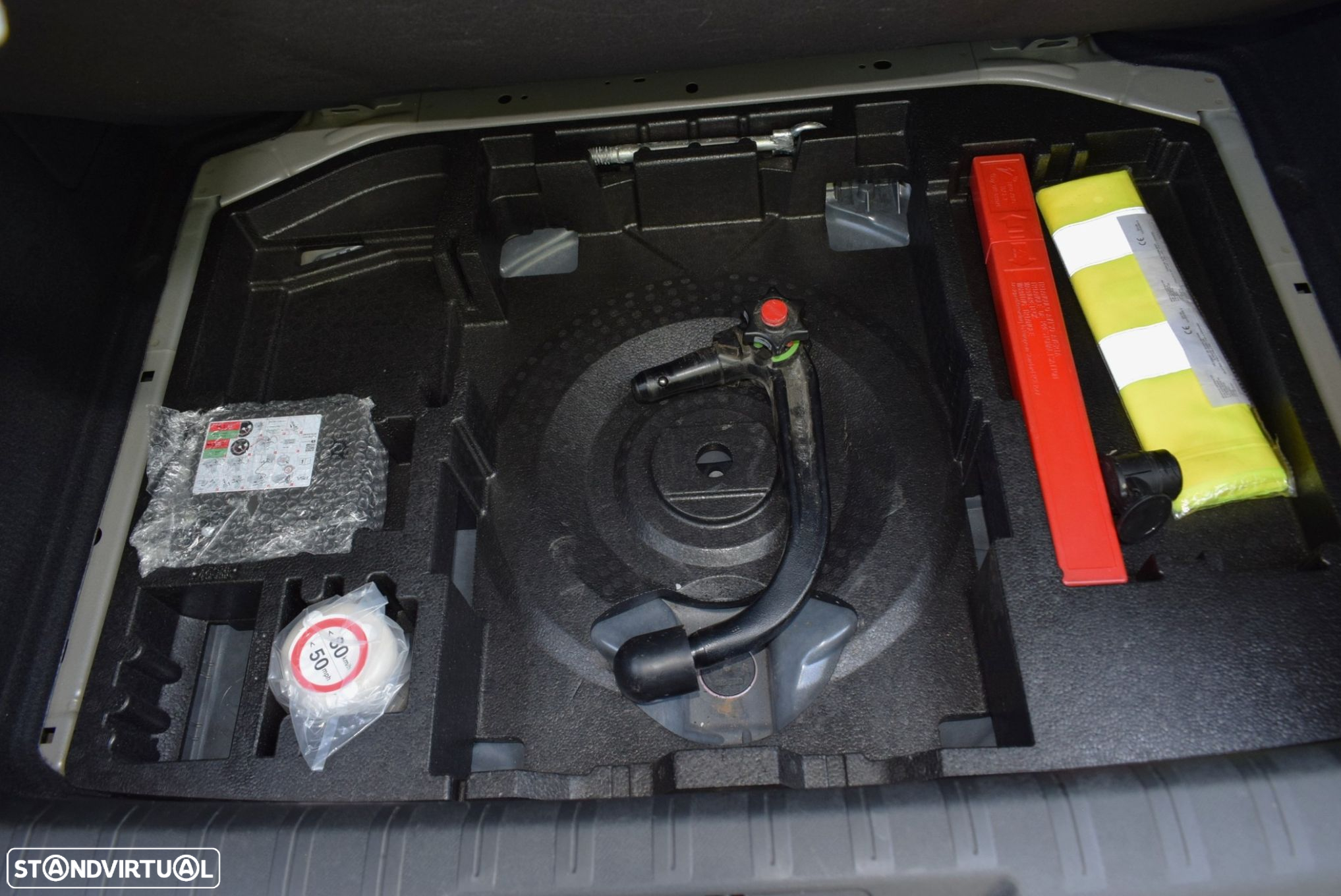 Peugeot 308 1.2 PureTech Style - 48