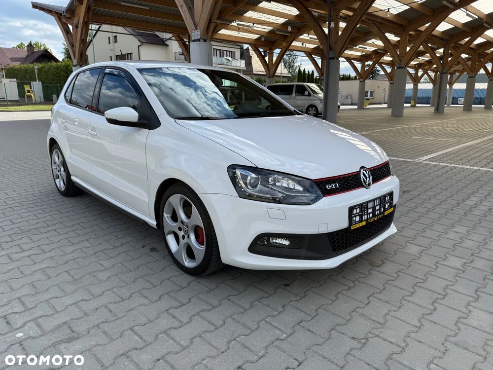 Volkswagen Polo 1.4 TSI GTI DSG - 2