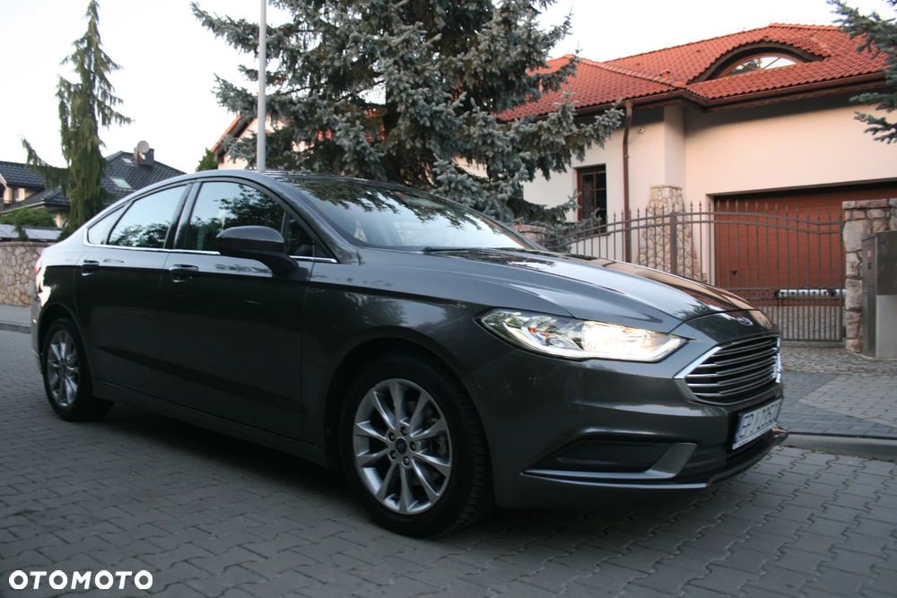 Ford Fusion - 8