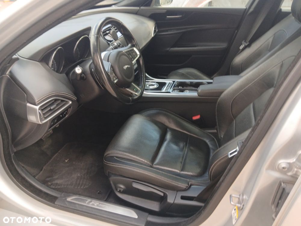 Jaguar XE 20d R-Sport Ingenium Edition - 13