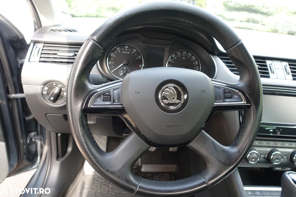 Skoda Octavia 1.4 TSI ELEGANCE - 17