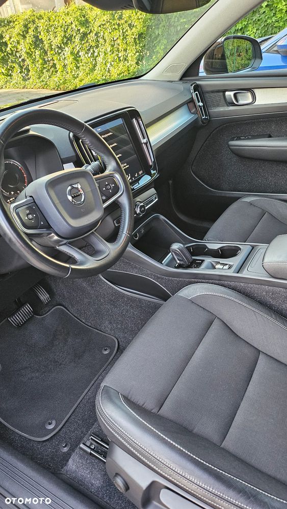 Volvo XC 40 T4 Momentum - 2