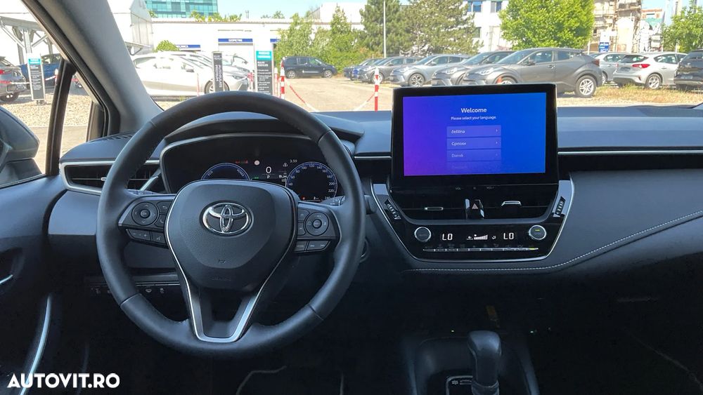 Toyota Corolla 1.8 HSD Dynamic - 10