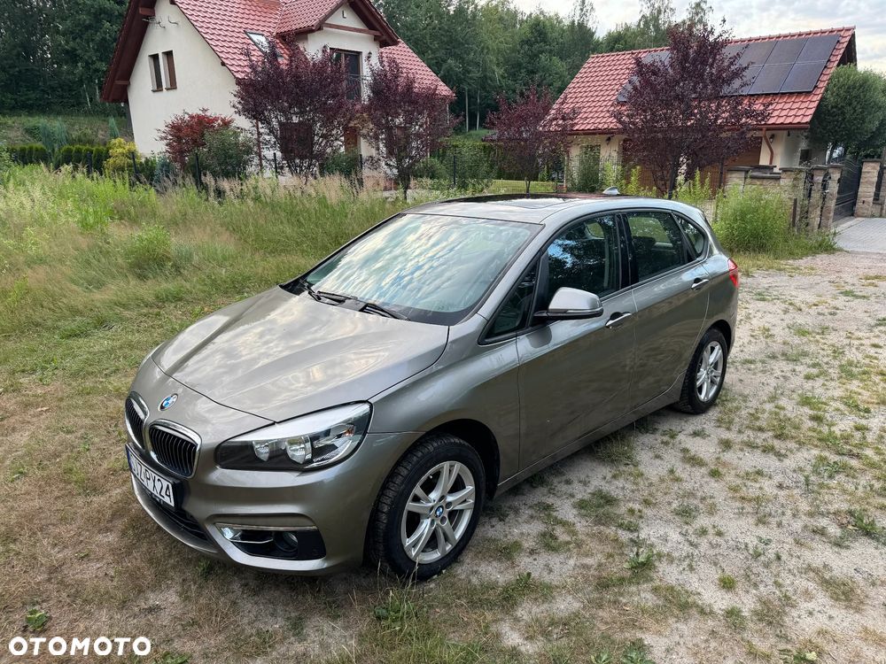 BMW Seria 2 216d Sport Line - 2