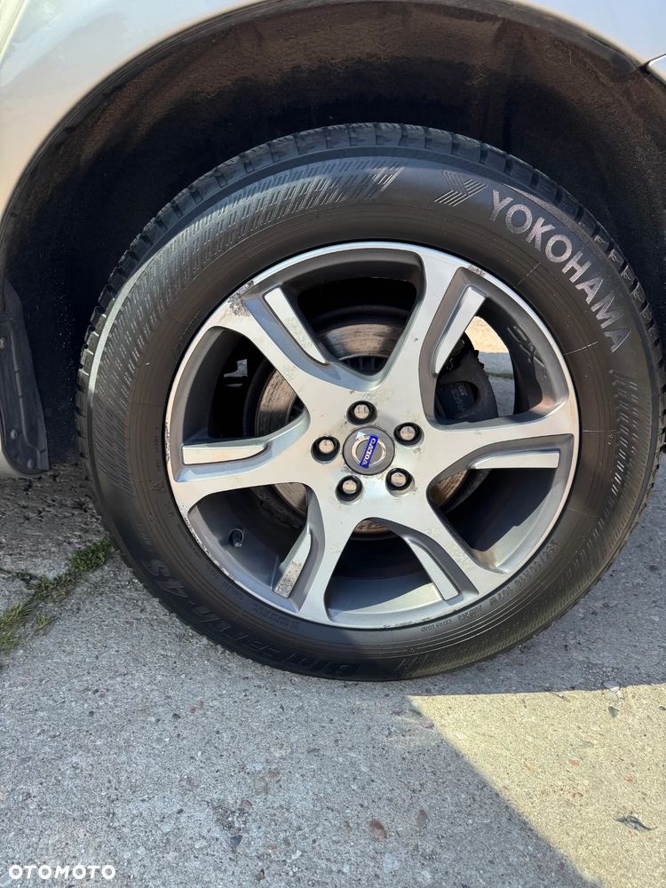 Volvo XC 60 D5 AWD Momentum - 14