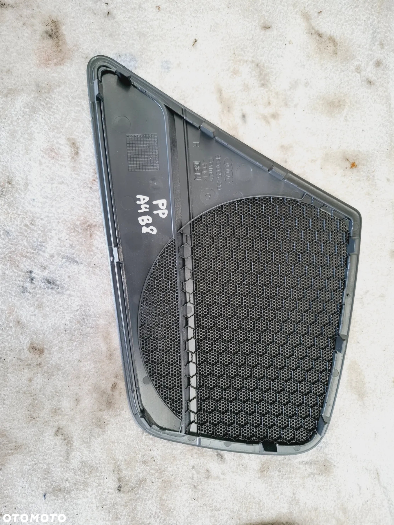 Maskownica Osłona Głośnika Boczka Lewa/Prawa Przód/Tył Czarna Audi A4 B8 - 13