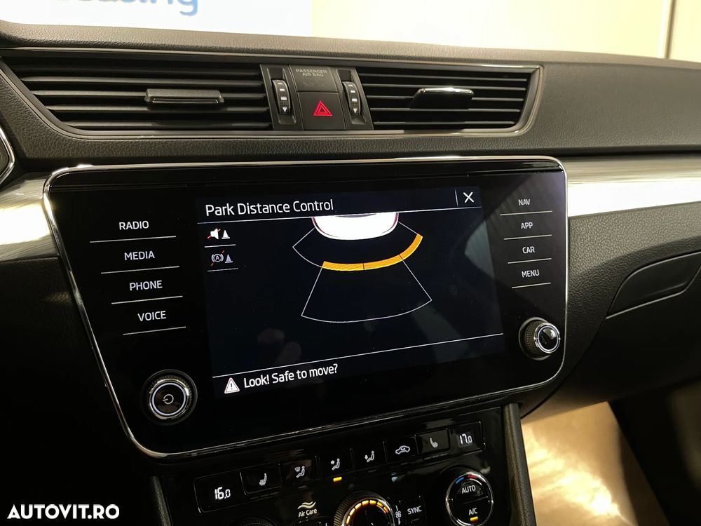 Skoda Superb 2.0 TDI DSG Ambition - 14