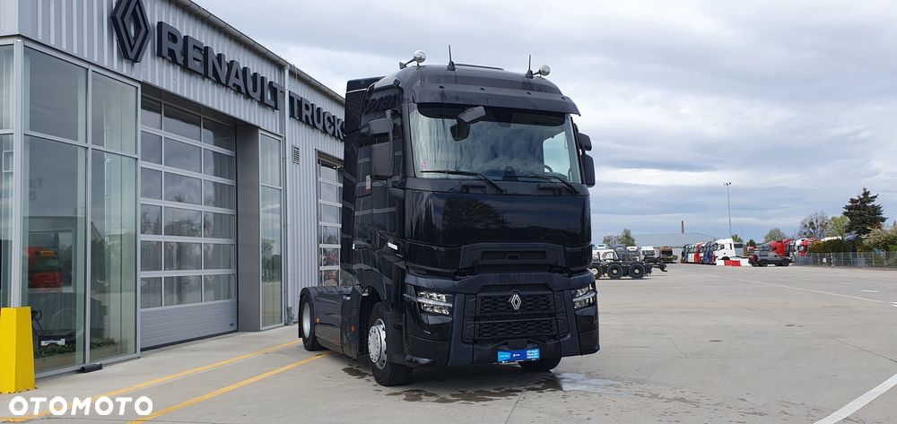 Renault T HIGH 4X2 13L E6 High Sleeper cab + ADR - 2