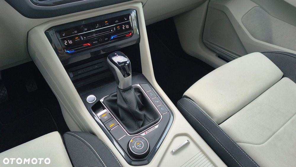 Volkswagen Tiguan 2.0 TDI SCR 4Mot Elegance DSG - 29