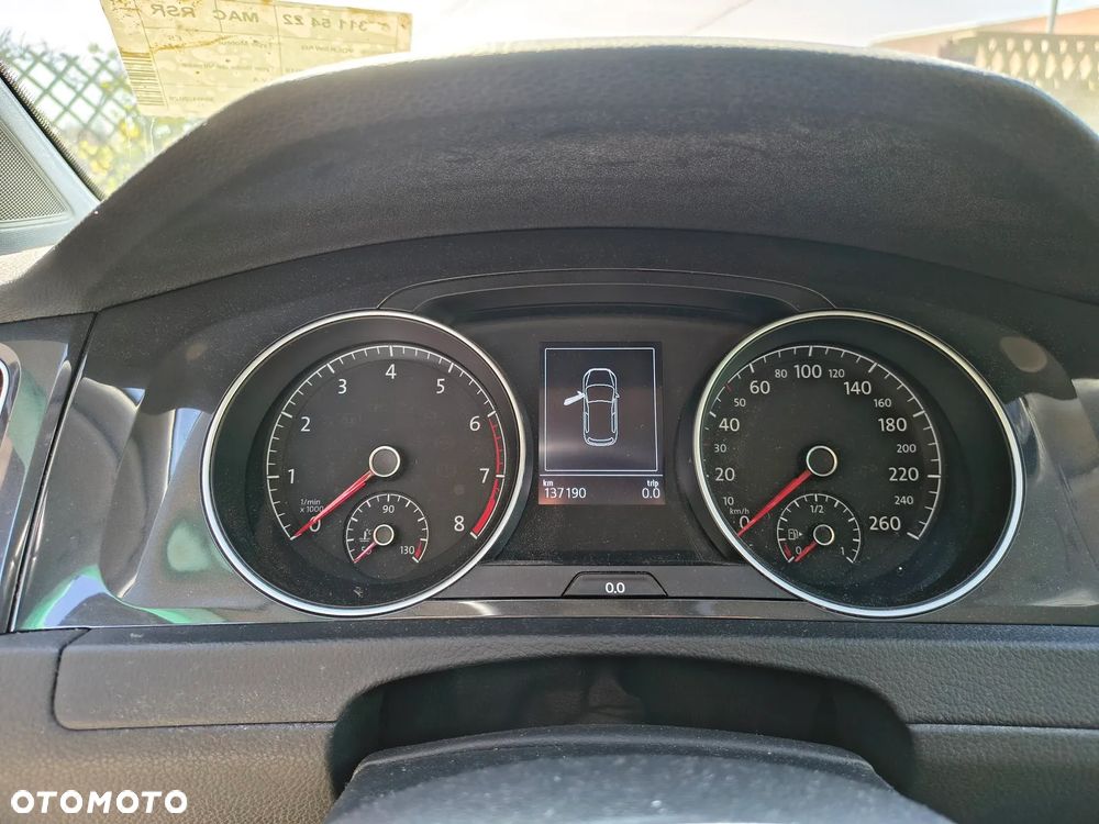 Volkswagen Golf - 21
