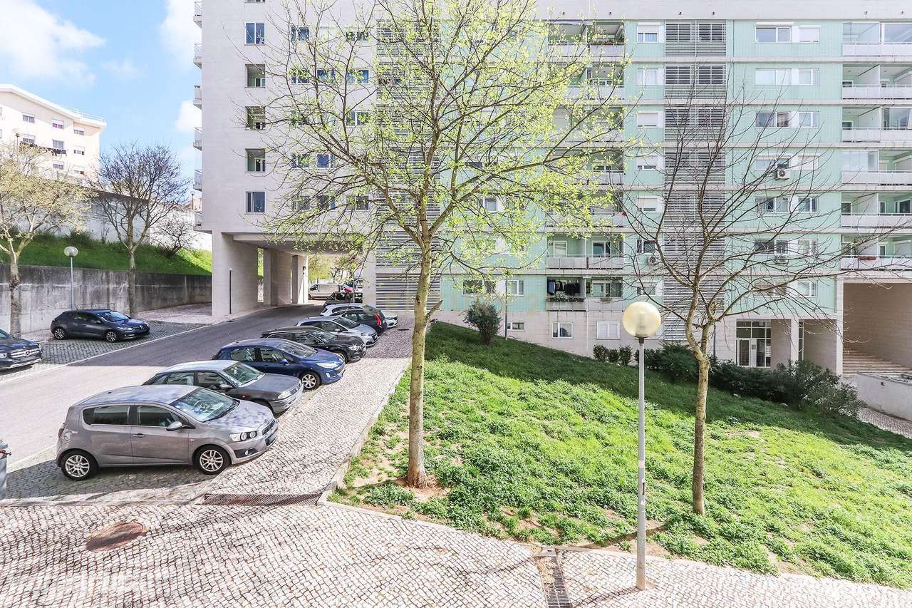 Apartamento T1 com Garagem e Arrecadação no Condomínio São Gonçalo par - Grande imagem: 2/20