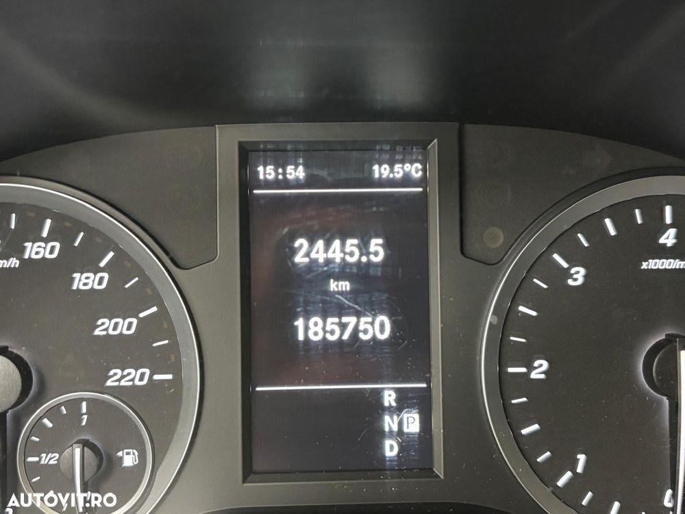 Volkswagen T-Roc - 10