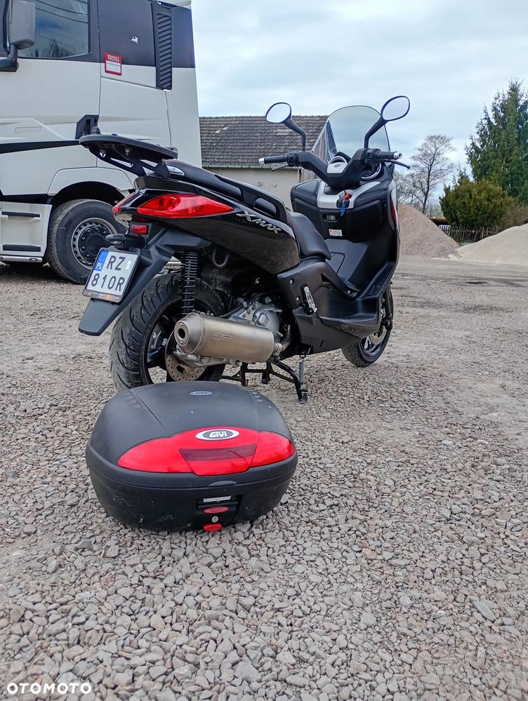 Yamaha X-max - 13