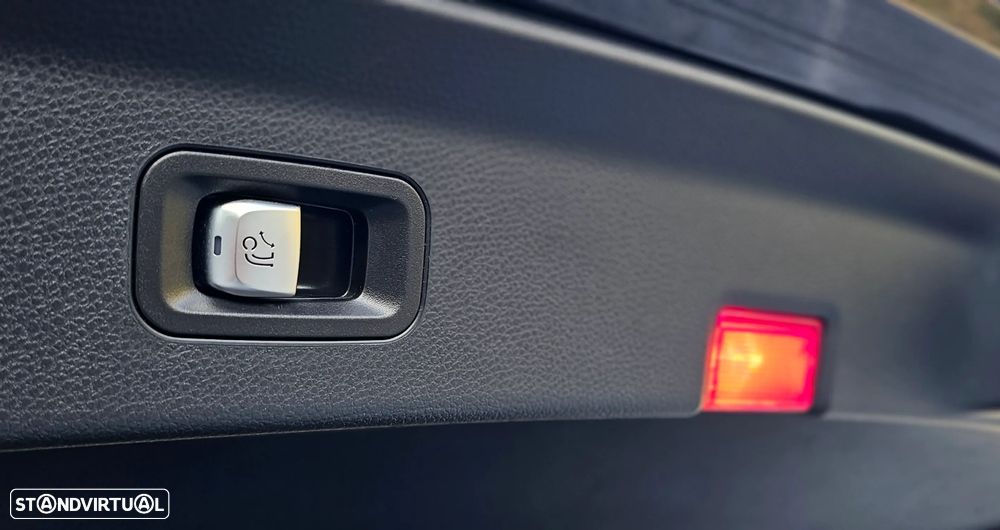 Mercedes-Benz GLC 300 de Coupe 4Matic 9G-TRONIC - 52