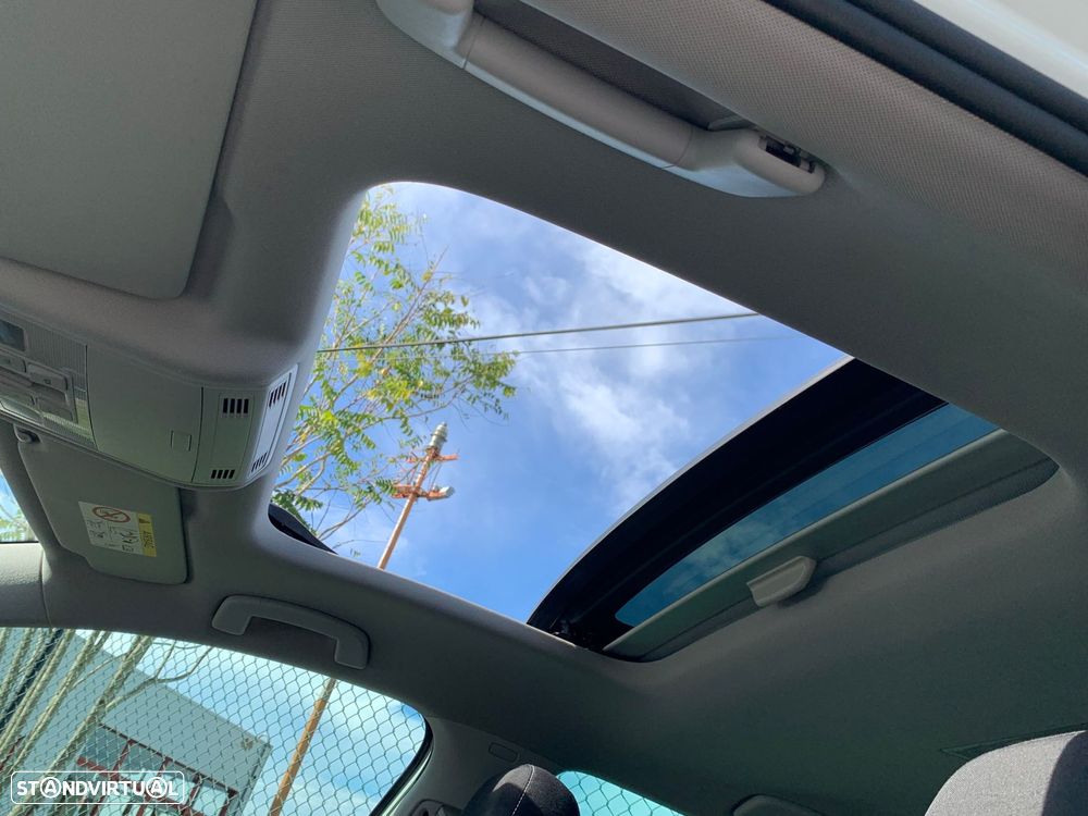 VW Golf 1.6 TDi R-Line - 45