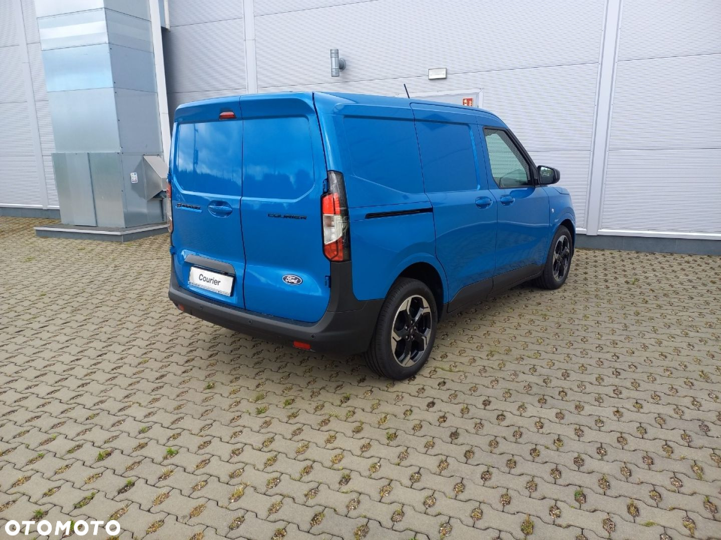 Ford Transit Courier - 5