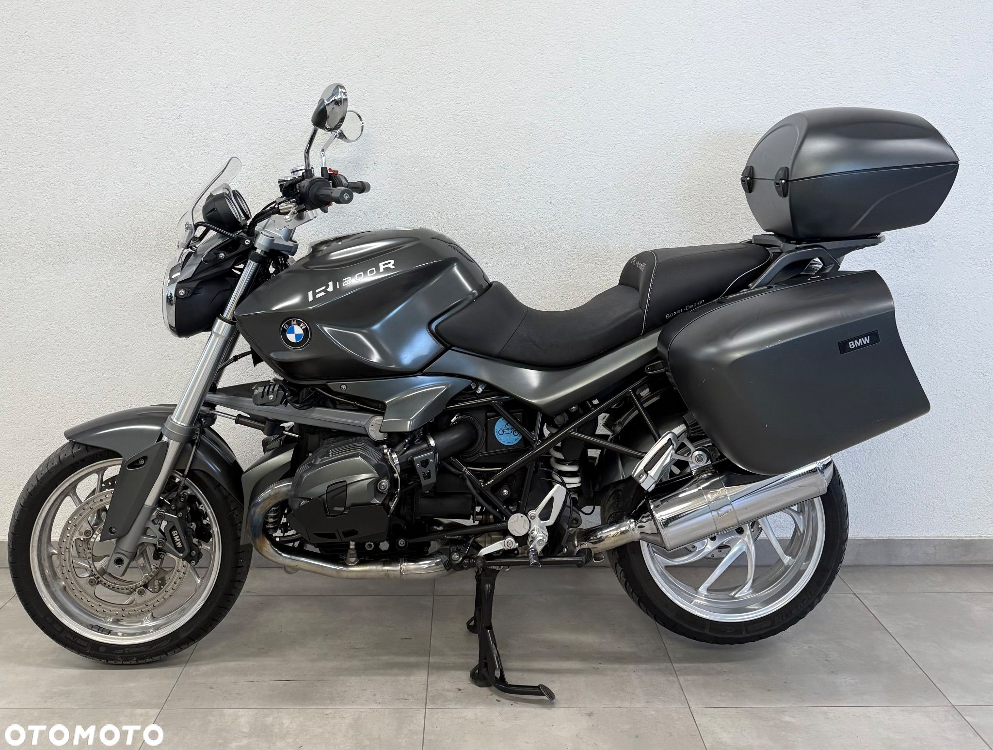 BMW R - 1