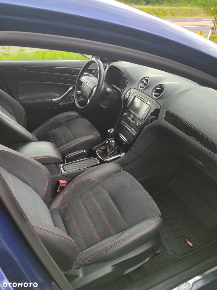 Ford Mondeo 2.0 EcoBoost Titanium S - 24