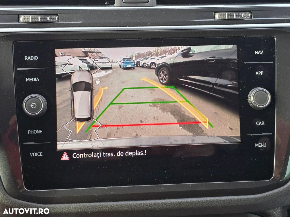 Volkswagen Tiguan - 21