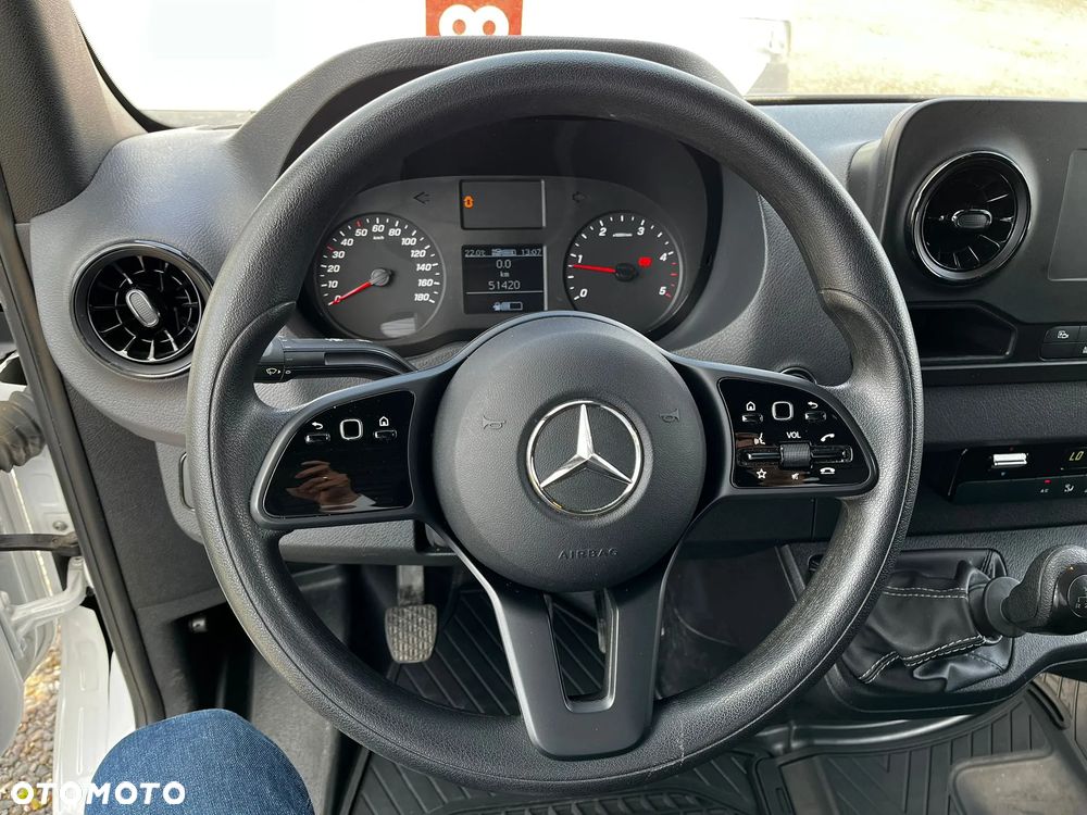 Mercedes-Benz Sprinter 317 - 9