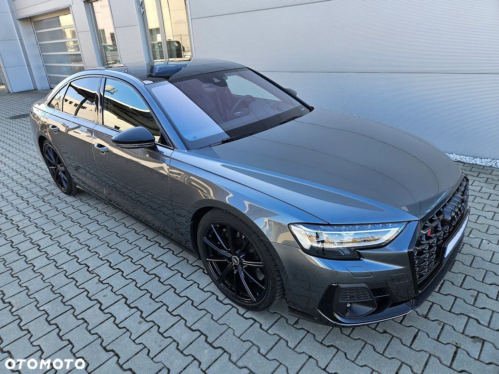 Audi S8 - 7