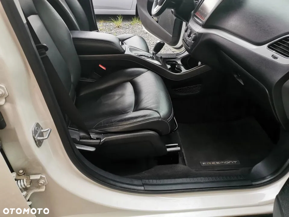 Fiat Freemont 2.0 Multijet Black Code AWD - 11