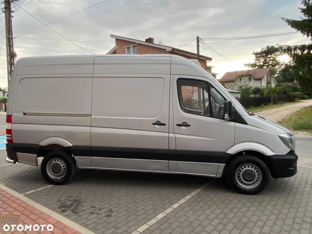 Mercedes-Benz Sprinter - 4