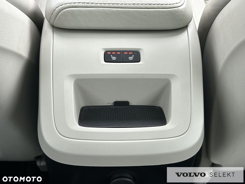 Volvo XC 60 - 32