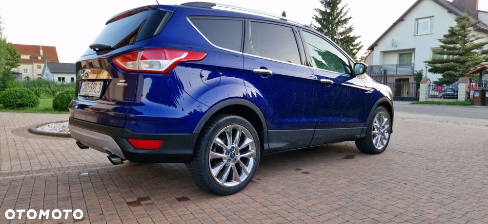 Ford Escape 2.0 EcoBoost AWD Titanium - 16