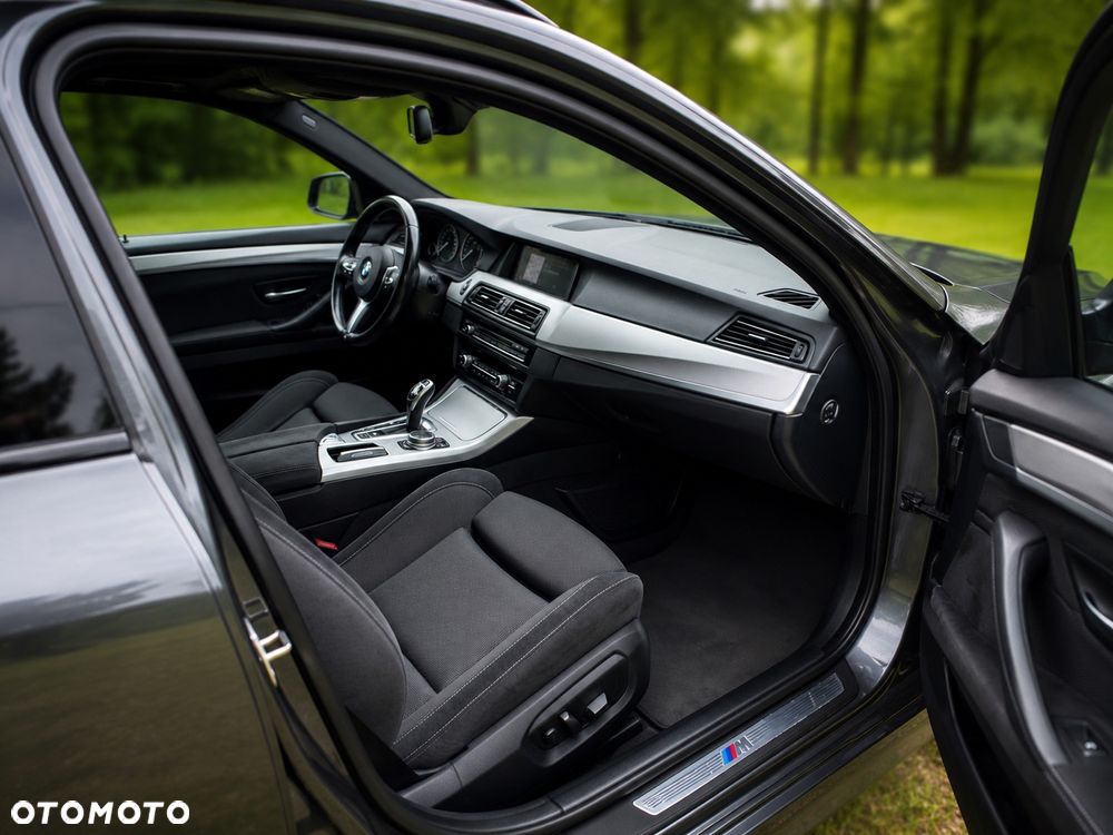 BMW Seria 5 530d xDrive - 6