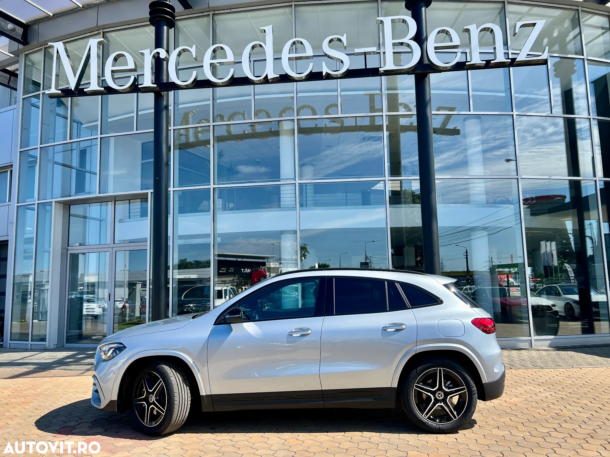 Mercedes-Benz GLA 200 d 4MATIC Aut. - 2