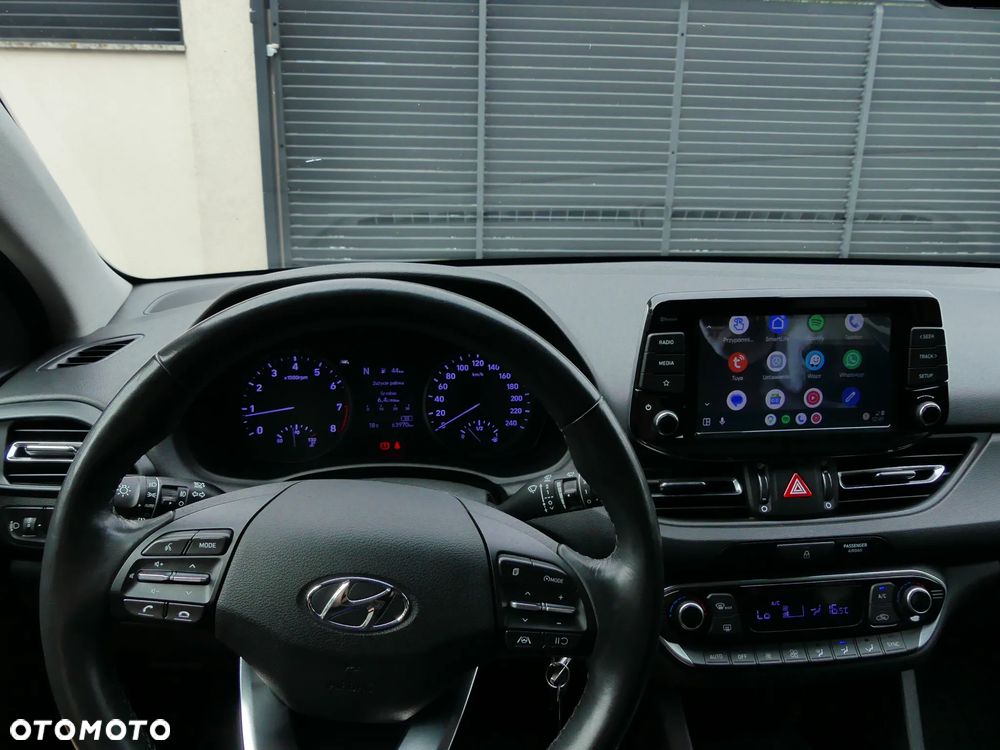 Hyundai i30 1.5 T-GDI 48V Smart - 23