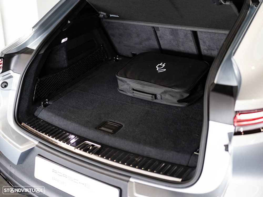 Porsche Cayenne Coupé E-Hybrid - 51
