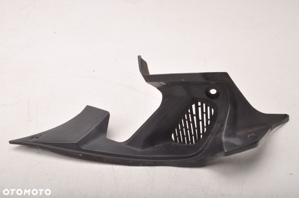 SUZUKI GSX-S 125 OSŁONA OWIEWKA LEWA 47231-23KA - 1