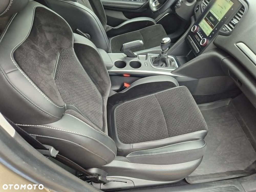 Renault Megane 1.6 SCe Intens - 24
