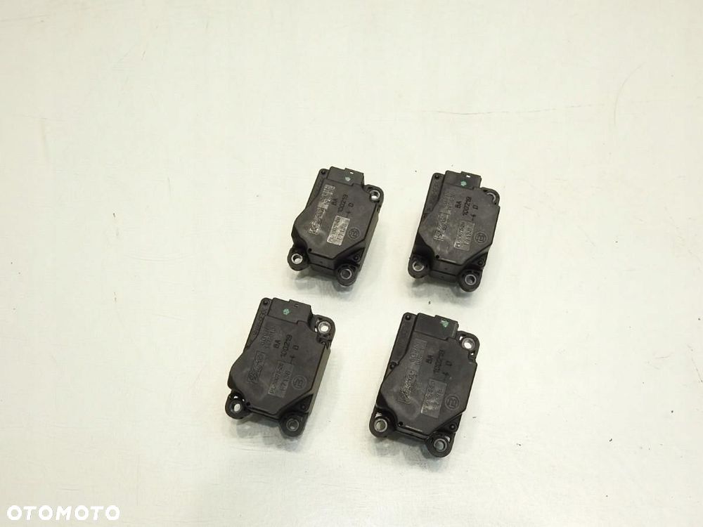 SILNICZEK NAGRZEWNICY VOLVO XC60 I 6G9N-19E616-BA - 2
