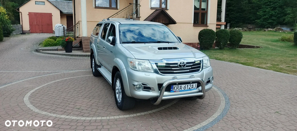 Toyota Hilux 3.0 D-4D SR5