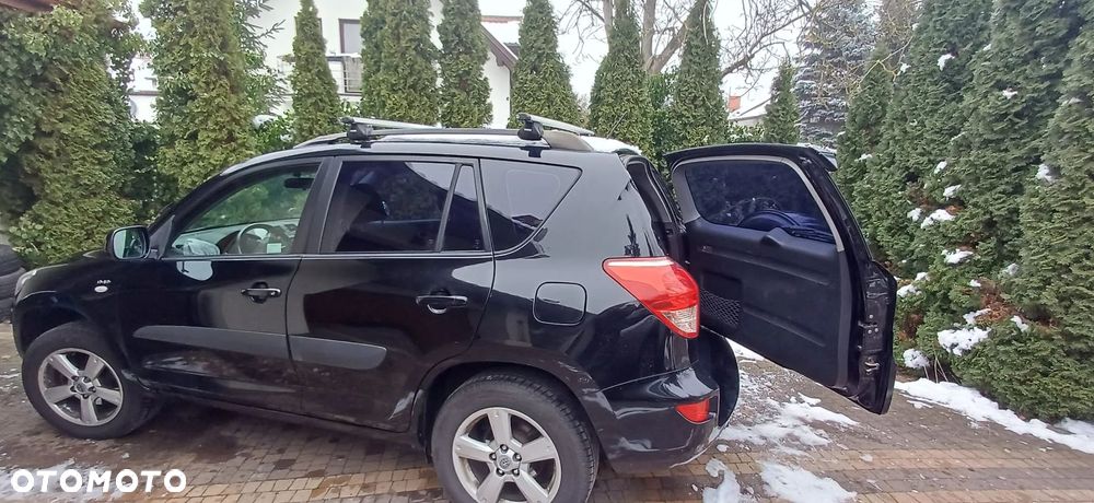 Toyota RAV4 2.2 D-4D Sol - 2