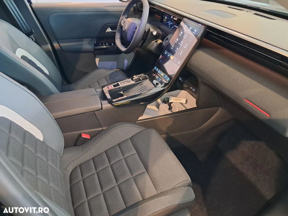 Citroën C5 Aircross Hybrid 145 PLUS - 28