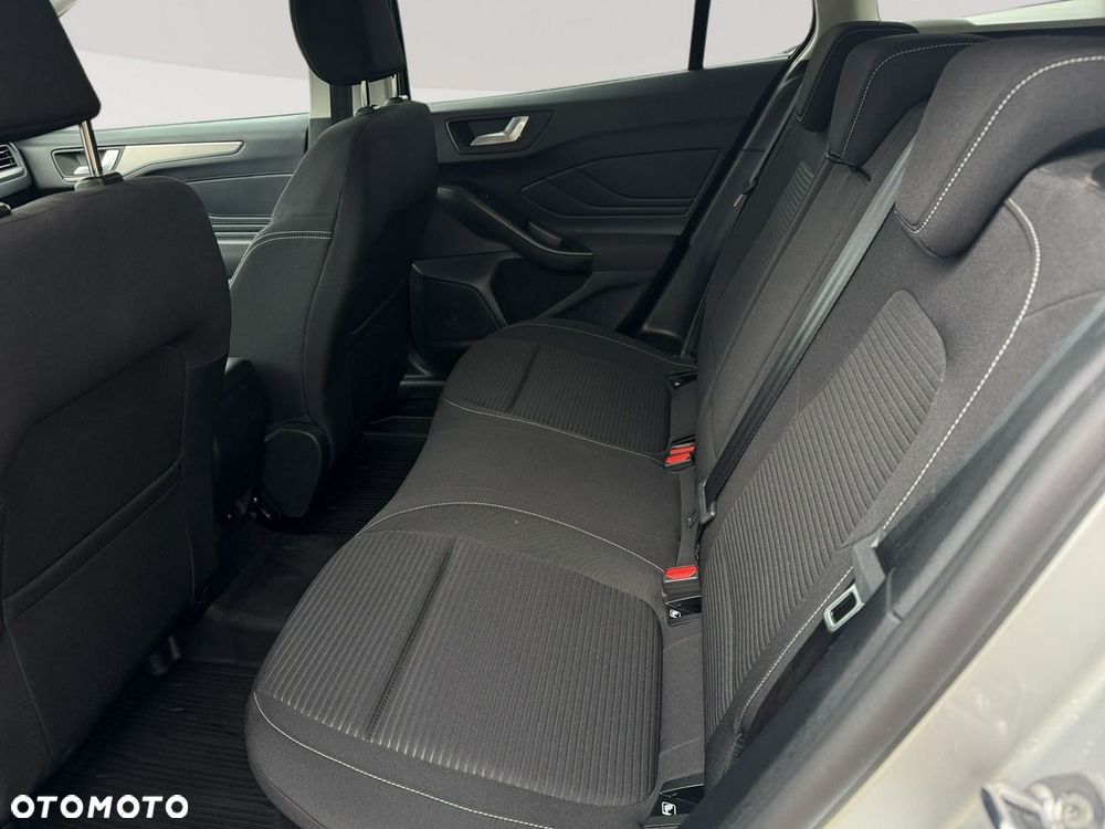 Ford Focus 1.0 EcoBoost Titanium X - 22