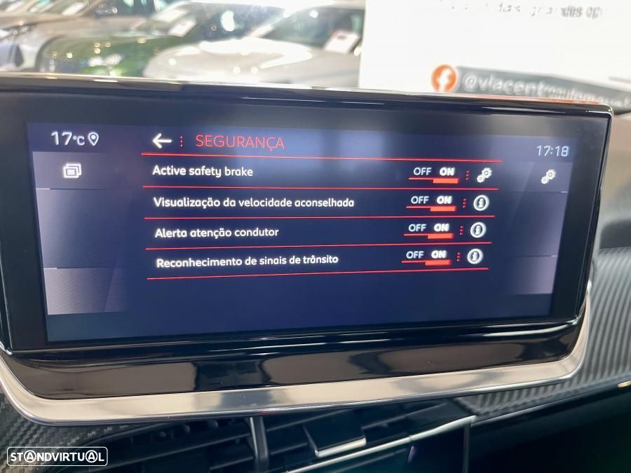 Peugeot 2008 1.2 PureTech Allure Pack EAT8 - 23