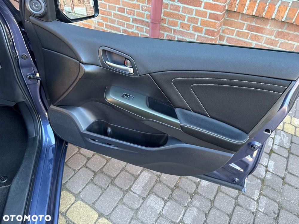 Honda Civic 1.8 i-VTEC Executive Black Edition - 21