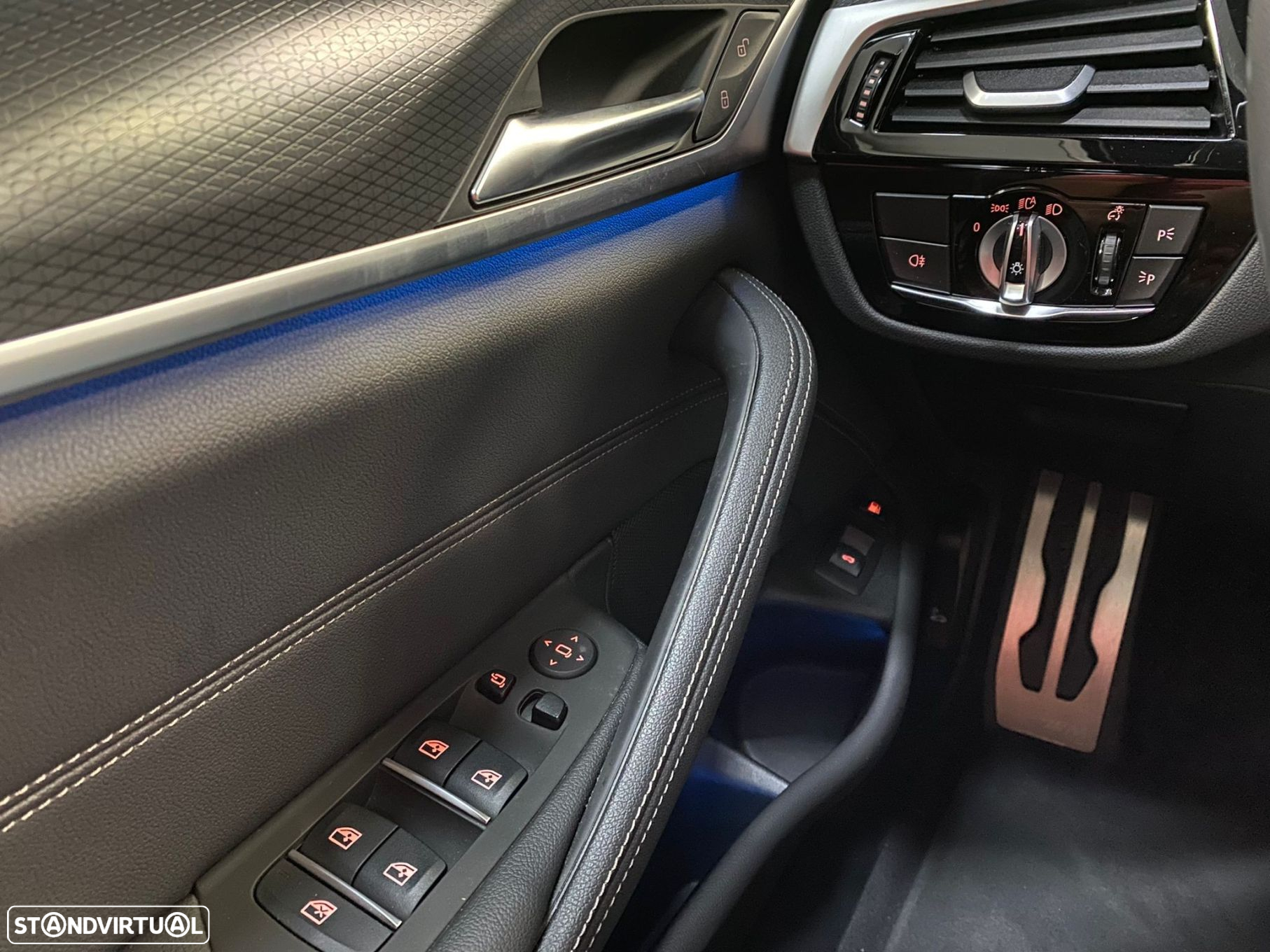 BMW 530 e Pack Desportivo M - 21